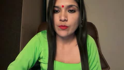 Snapshot of your_priya_77 chatting on February 21, 6:42 pm sonam online show from February 21, 6:42 pm