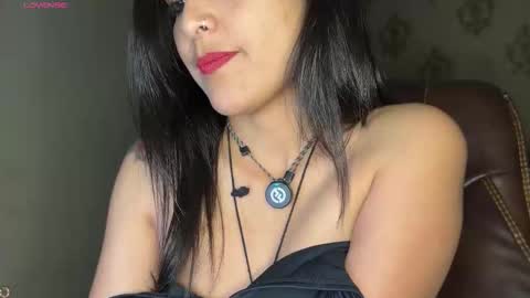 Snapshot of your_priya_77 chatting on March 11, 6:03 pm sonam online show from March 11, 6:03 pm