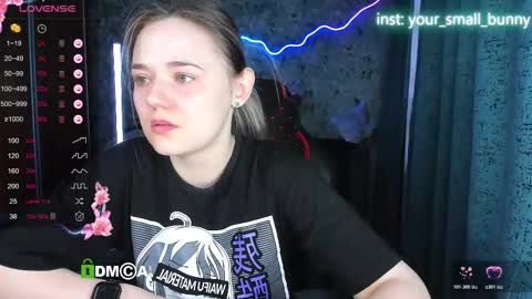 Snapshot of your_small_bunny chatting on November 8, 2:12 am Molly online show from November 8, 2:12 am