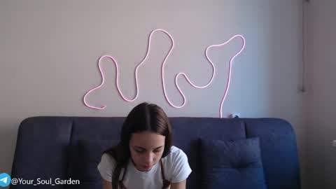 Snapshot of your_soul_garden chatting on August 4, 11:40 pm Zoe online show from August 4, 11:40 pm