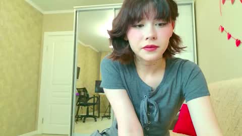 Snapshot of your_tender_doll chatting on September 28, 6:41 am Alice online show from September 28, 6:41 am