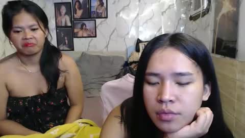 your_twinkletoes18 online show from May 20, 8:15 pm