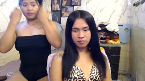 your_twinkletoes18 online show from May 23, 5:06 pm