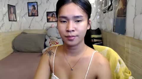 your_twinkletoes18 online show from June 6, 4:55 pm