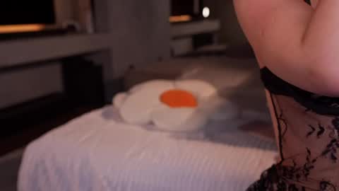 Alexis online show from June 8, 1:28 am