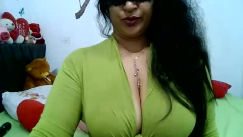 Snapshot of yourashawari chatting on May 9, 2:17 am yourashawari online show from May 9, 2:17 am