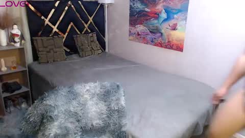 Snapshot of yourasian_bradley chatting on November 5, 3:23 pm yourasian_bradley online show from November 5, 3:23 pm