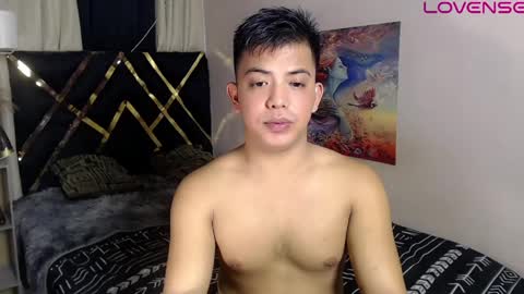 Snapshot of yourasian_bradley chatting on April 10, 12:21 pm yourasian_bradley online show from April 10, 12:21 pm