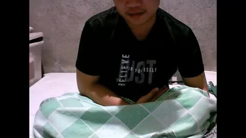 Snapshot of yourasian_lover29 chatting on March 4, 2:45 pm yourasian_lover29 online show from March 4, 2:45 pm