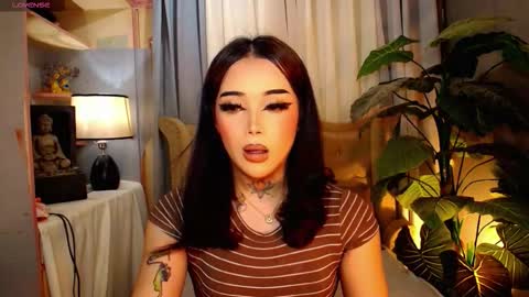 kim online show from November 19, 9:09 am