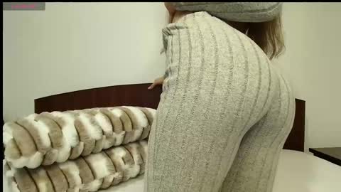 Snapshot of yourbaby85 chatting on January 15, 6:55 pm Jo online show from January 15, 6:55 pm