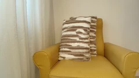 Snapshot of yourbaby85 chatting on February 9, 10:19 am Jo online show from February 9, 10:19 am