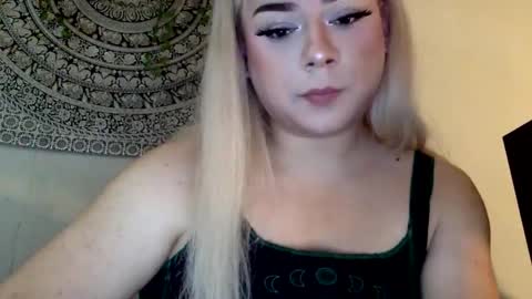 Alexandria online show from December 22, 7:21 pm