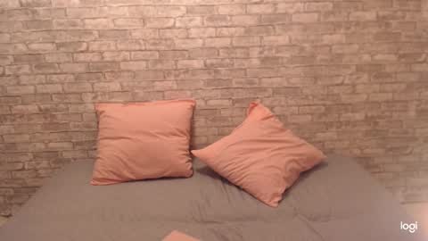 Snapshot of yourbabybaby01 chatting on December 4, 4:21 am Sasha FOLLOW ME online show from December 4, 4:21 am