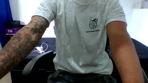 Snapshot of yourbabyneii chatting on August 9, 4:34 pm YourBabyNeii online show from August 9, 4:34 pm