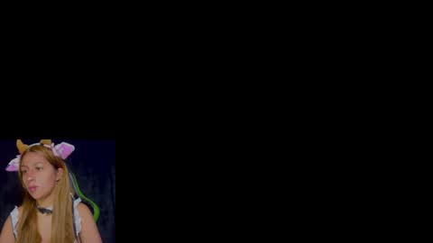 Snapshot of yourbadgoddess chatting on May 21, 2:07 am Val Honey online show from May 21, 2:07 am