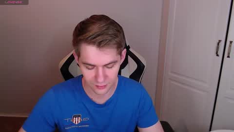 Snapshot of yourbilly chatting on June 14, 2:20 am Billy online show from June 14, 2:20 am