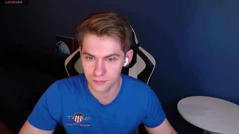 Snapshot of yourbilly chatting on June 23, 2:20 am Billy online show from June 23, 2:20 am