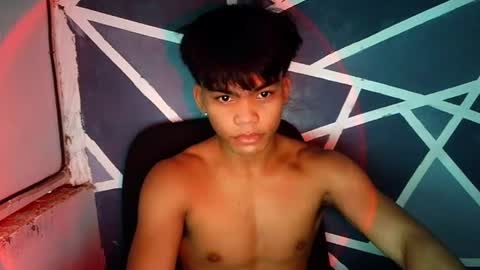 Snapshot of yourboycumrain chatting on July 1, 2:02 am rainy online show from July 1, 2:02 am