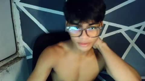 Snapshot of yourboycumrain chatting on July 10, 10:34 pm rainy online show from July 10, 10:34 pm