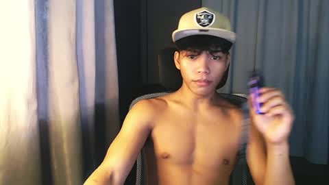 Snapshot of yourboycumrain chatting on July 19, 10:46 pm rainy online show from July 19, 10:46 pm