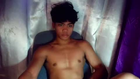 Snapshot of yourboycumrain chatting on July 30, 12:42 am rainy online show from July 30, 12:42 am