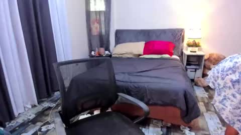 Cathy Murphy online show from December 5, 8:01 am