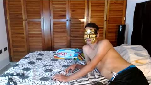 Snapshot of yourcouplehot chatting on November 18, 6:29 am yourcouplehot online show from November 18, 6:29 am