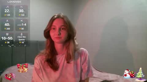 Snapshot of yourcreamyister chatting on January 1, 7:53 pm creamysister online show from January 1, 7:53 pm