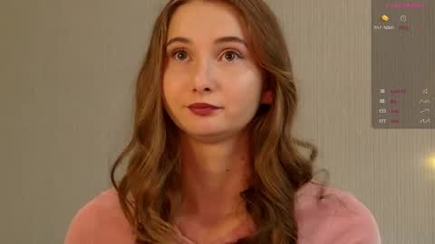 Snapshot of yourcreamyister chatting on October 30, 11:00 am creamysister online show from October 30, 11:00 am