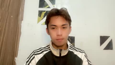 Snapshot of yourcummer_april chatting on June 3, 2:44 pm April online show from June 3, 2:44 pm