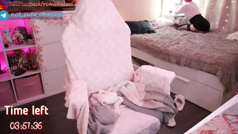 Snapshot of yourcutewaifu chatting on October 25, 7:16 am Lina Fansly online show from October 25, 7:16 am