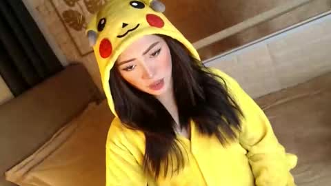 JEN  online show from October 27, 10:52 am