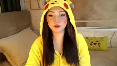 JEN  online show from January 15, 10:20 am