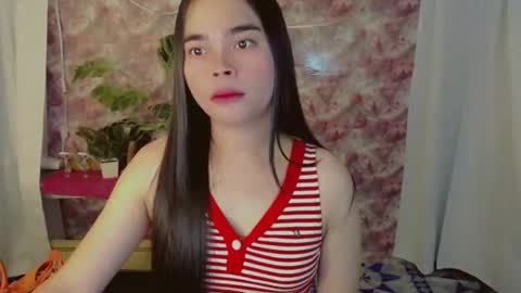 Snapshot of yourdreamgirljenelyn chatting on May 18, 4:07 am Alice online show from May 18, 4:07 am
