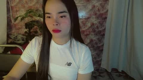 Snapshot of yourdreamgirljenelyn chatting on June 18, 11:03 am Alice online show from June 18, 11:03 am
