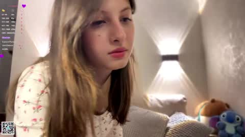 Emilia online show from April 22, 2:18 pm