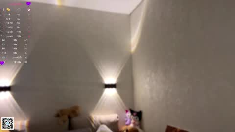 Emilia online show from May 2, 2:11 pm