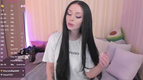 Mary online show from December 13, 6:00 am