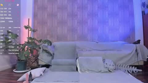 Snapshot of youreyesgazm chatting on July 9, 10:30 am Mary online show from July 9, 10:30 am