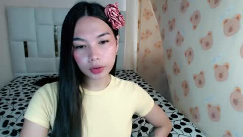 jenlie online show from August 3, 7:29 am