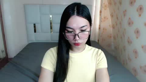 jenlie online show from August 4, 5:43 am