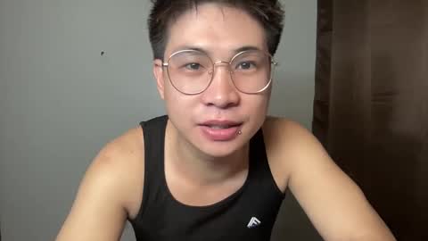 Snapshot of yourfantasyyy_ chatting on March 10, 11:42 am yourfantasyyy_ online show from March 10, 11:42 am