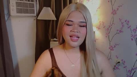 Snapshot of yourfavoratejessica chatting on December 19, 2:24 pm Jessica online show from December 19, 2:24 pm