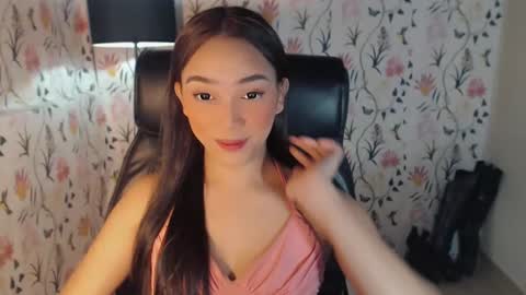 Snapshot of yourfavoratemaureen chatting on February 13, 7:31 pm maureen love you online show from February 13, 7:31 pm