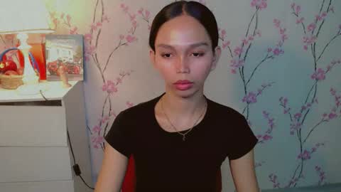 RICCIE MAE online show from November 7, 3:06 am