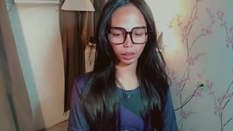 RICCIE MAE online show from December 16, 1:16 pm