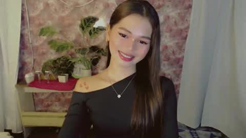 Snapshot of yourfavoratesunshine chatting on May 10, 9:58 am Sunshine online show from May 10, 9:58 am