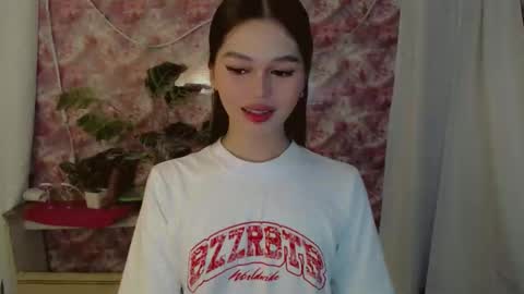 Snapshot of yourfavoratesunshine chatting on May 14, 9:27 am Sunshine online show from May 14, 9:27 am