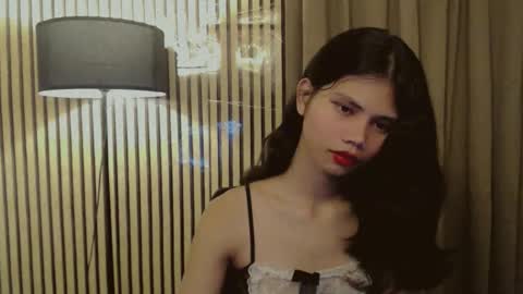 Vivian online show from November 3, 5:25 pm